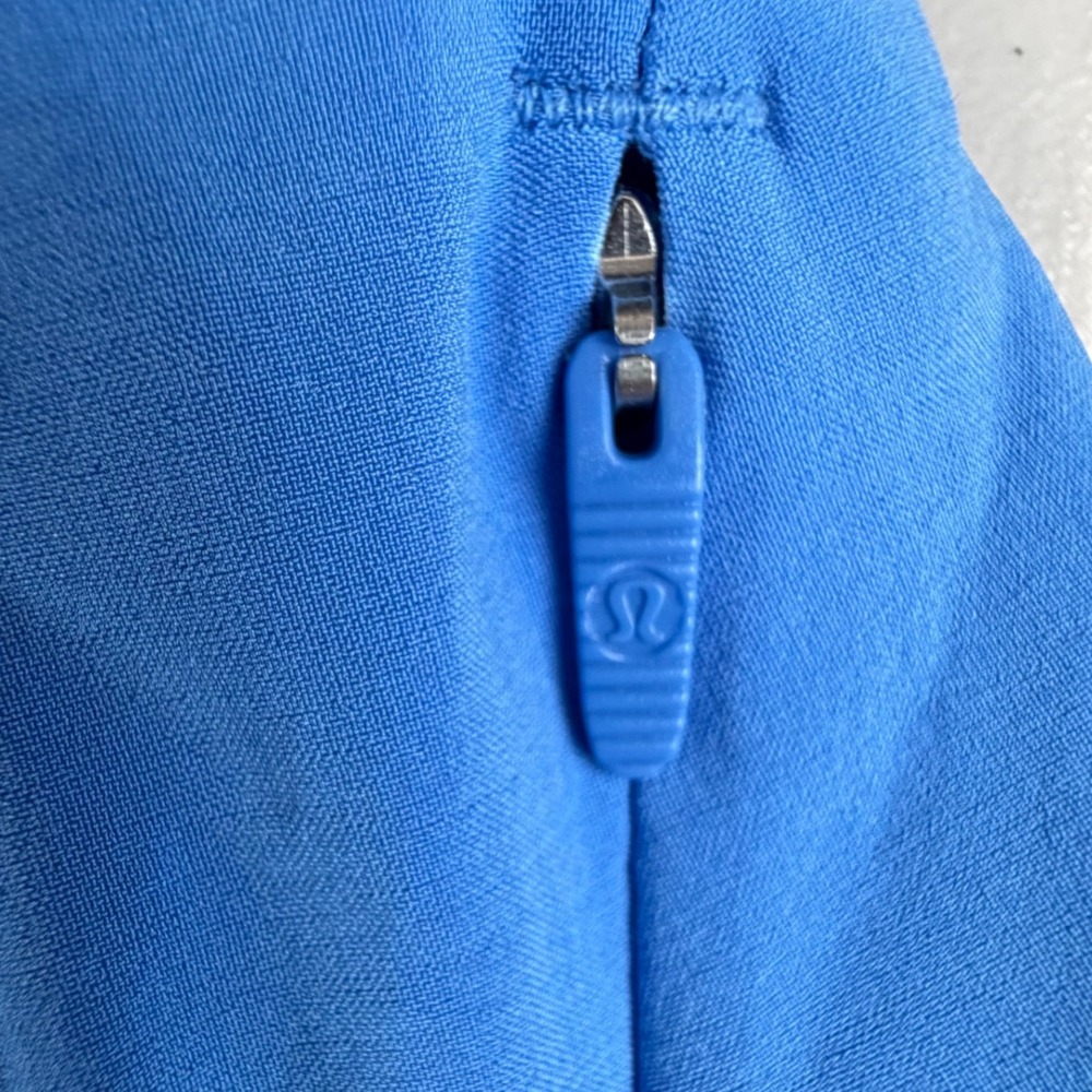 Lululemon Track That Mid-Rise Lined Short 5 Blue Running Shorts LW7CMYS Size 8 - Picture 3 of 8